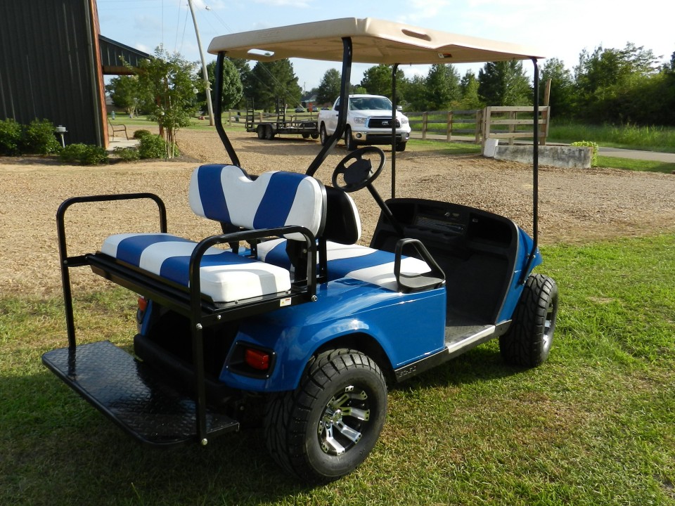 What are some highly rated E-Z-Go golf cart accessories?